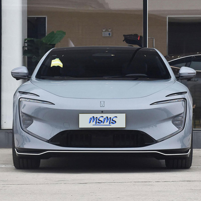 2024 4-Door 5-Seater Sedan Electric Car with 12 650Km Range and Max Speed of 215km/h
