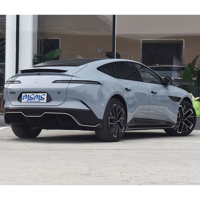 2024 4-Door 5-Seater Sedan Electric Car with 12 650Km Range and Max Speed of 215km/h