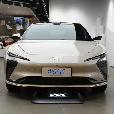 Zhiji IM L7 5 Seats Electric Car with 708Km Range Lithium Iron Phosphate Battery Made